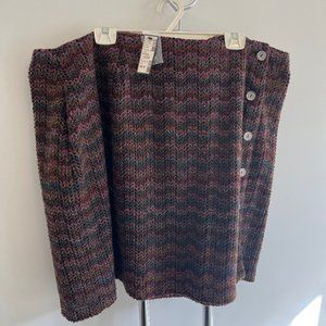 Women's Short Skirt - Plus Size 28